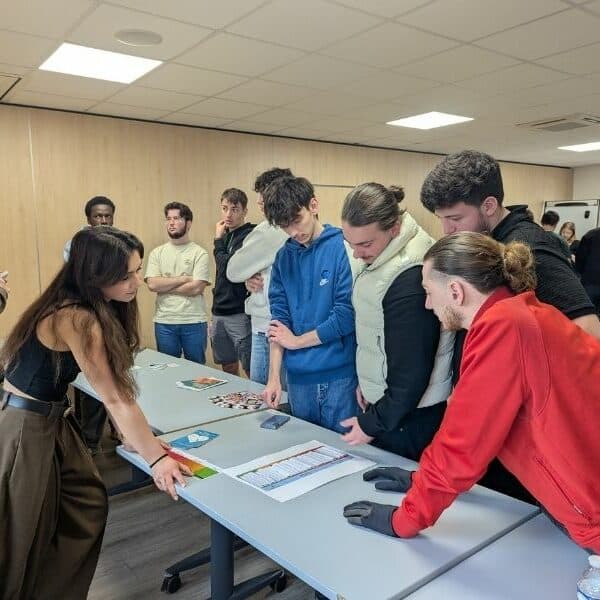 Forum Santé sur le campus : des étudiants en médecine sensibilisent nos élèves aux addictions et à la santé affective et sexuelle